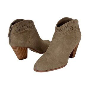 Violet & Red Jackson Women's 10 Lazer Cut Topline Bootie Taupe NWOB 9320